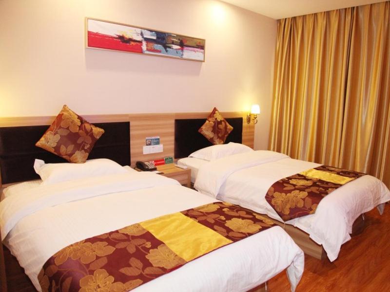 Greentree Alliance Yichang East Yichang Station Hotel Eksteriør bilde