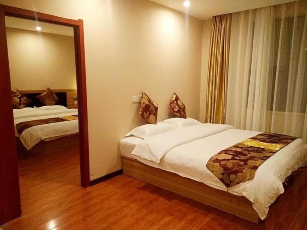 Greentree Alliance Yichang East Yichang Station Hotel Eksteriør bilde