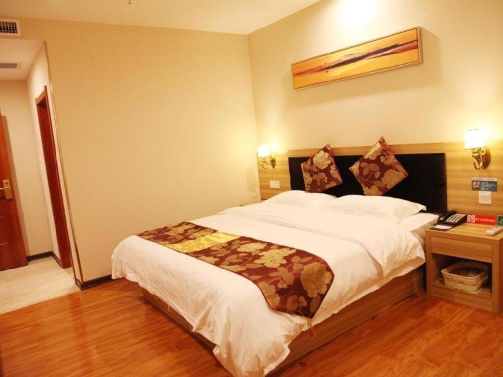 Greentree Alliance Yichang East Yichang Station Hotel Eksteriør bilde