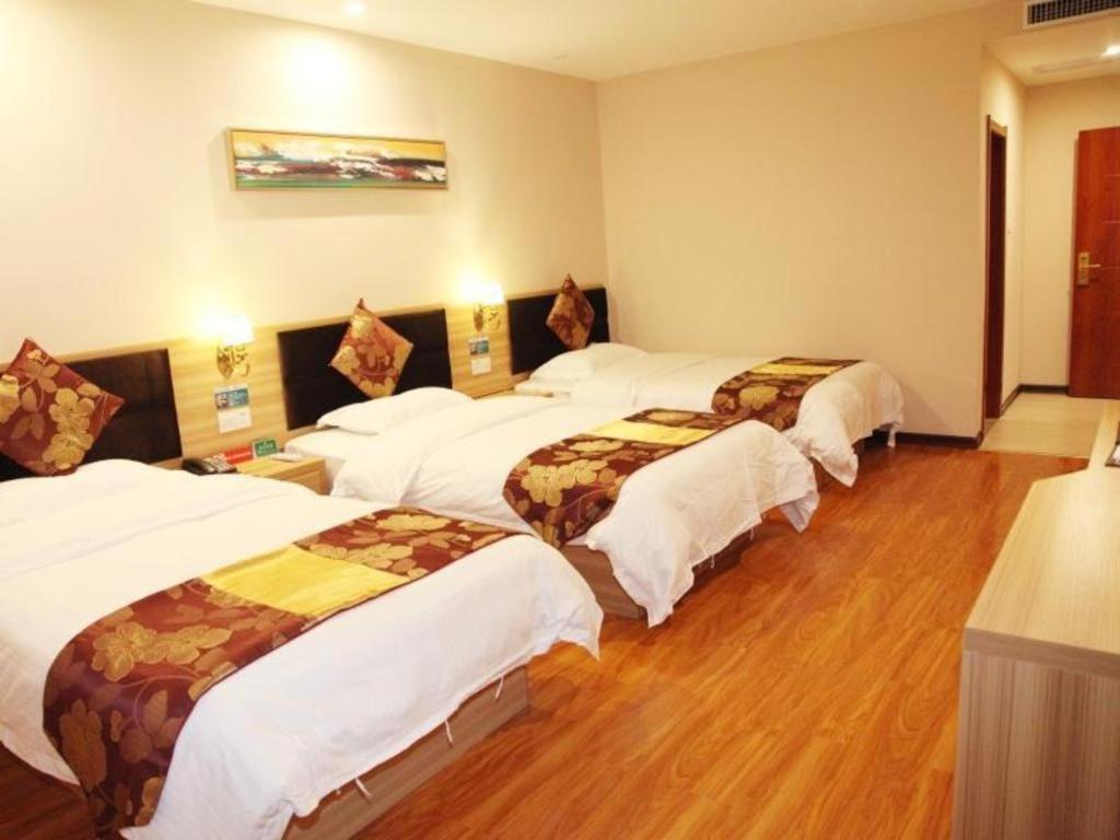 Greentree Alliance Yichang East Yichang Station Hotel Eksteriør bilde