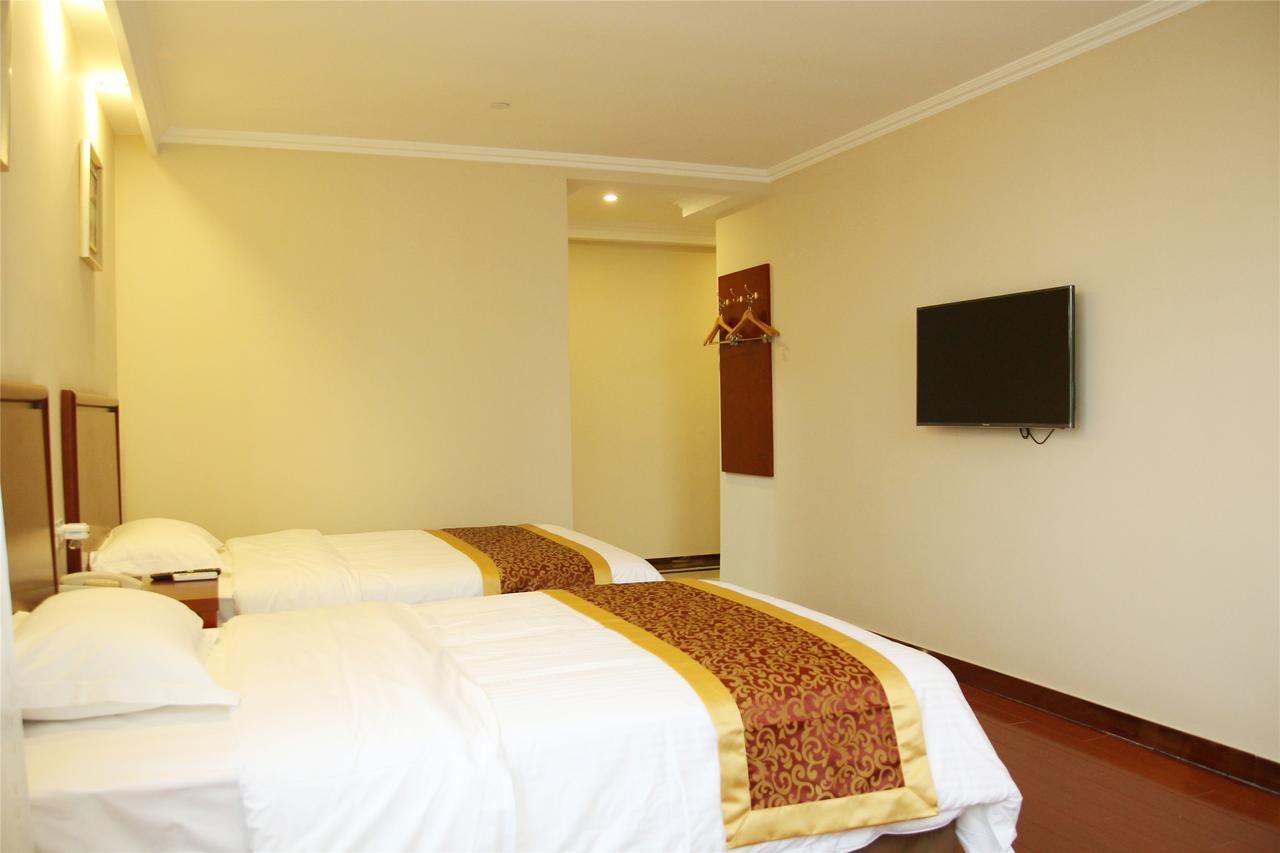 Greentree Alliance Yichang East Yichang Station Hotel Eksteriør bilde