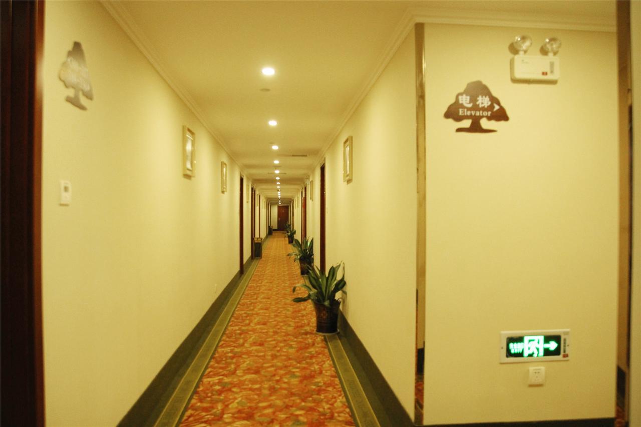 Greentree Alliance Yichang East Yichang Station Hotel Eksteriør bilde