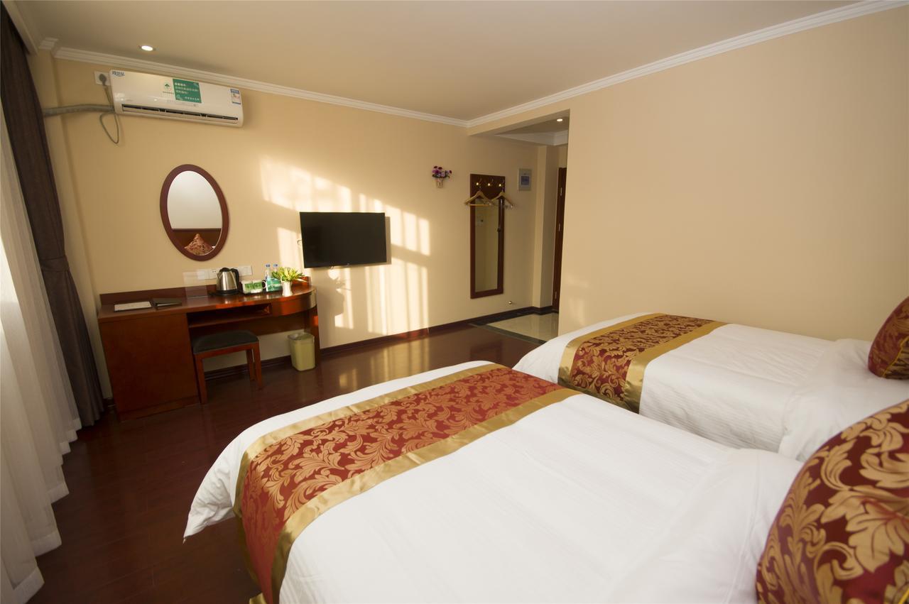 Greentree Alliance Yichang East Yichang Station Hotel Eksteriør bilde