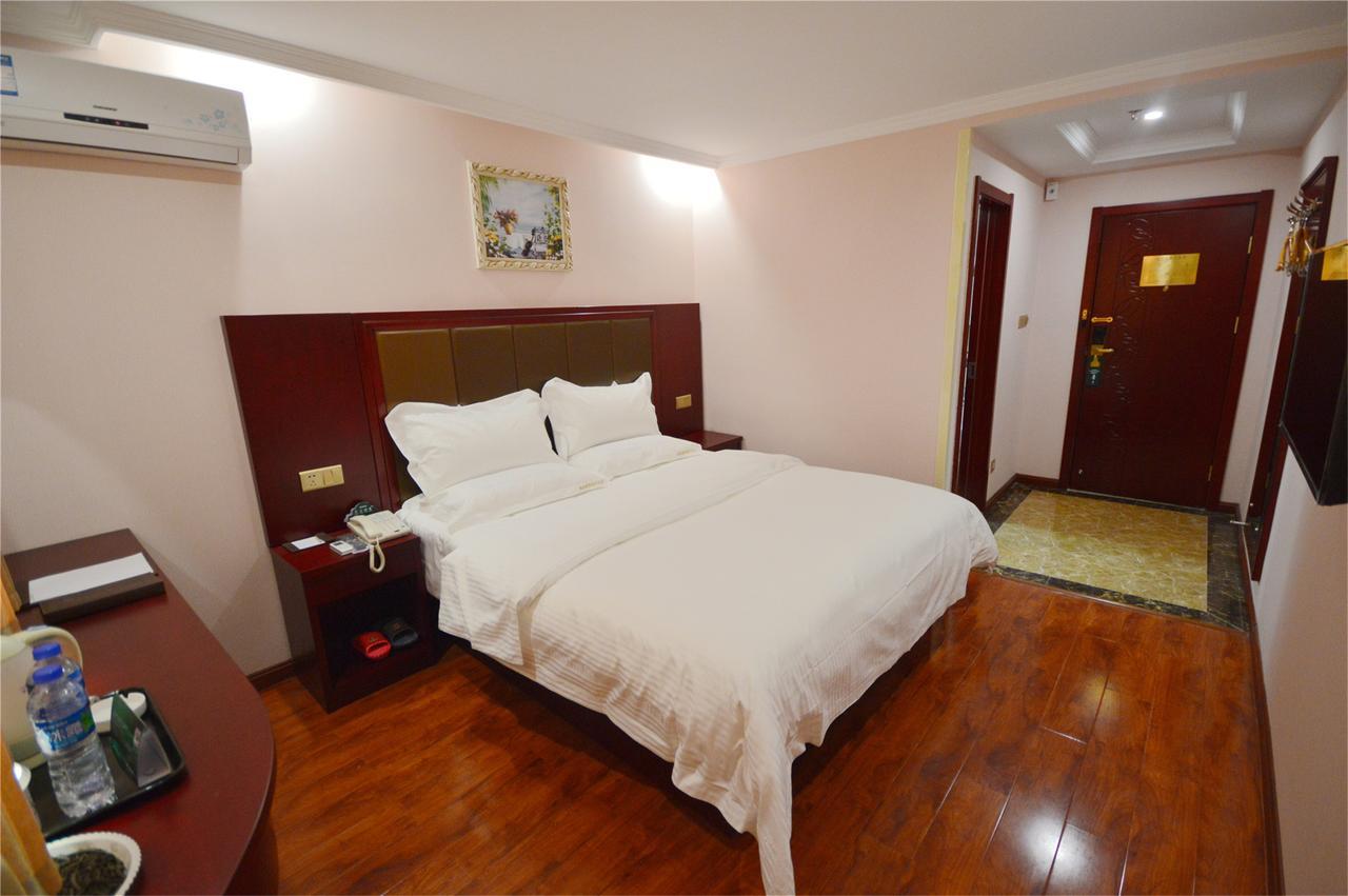 Greentree Alliance Yichang East Yichang Station Hotel Eksteriør bilde