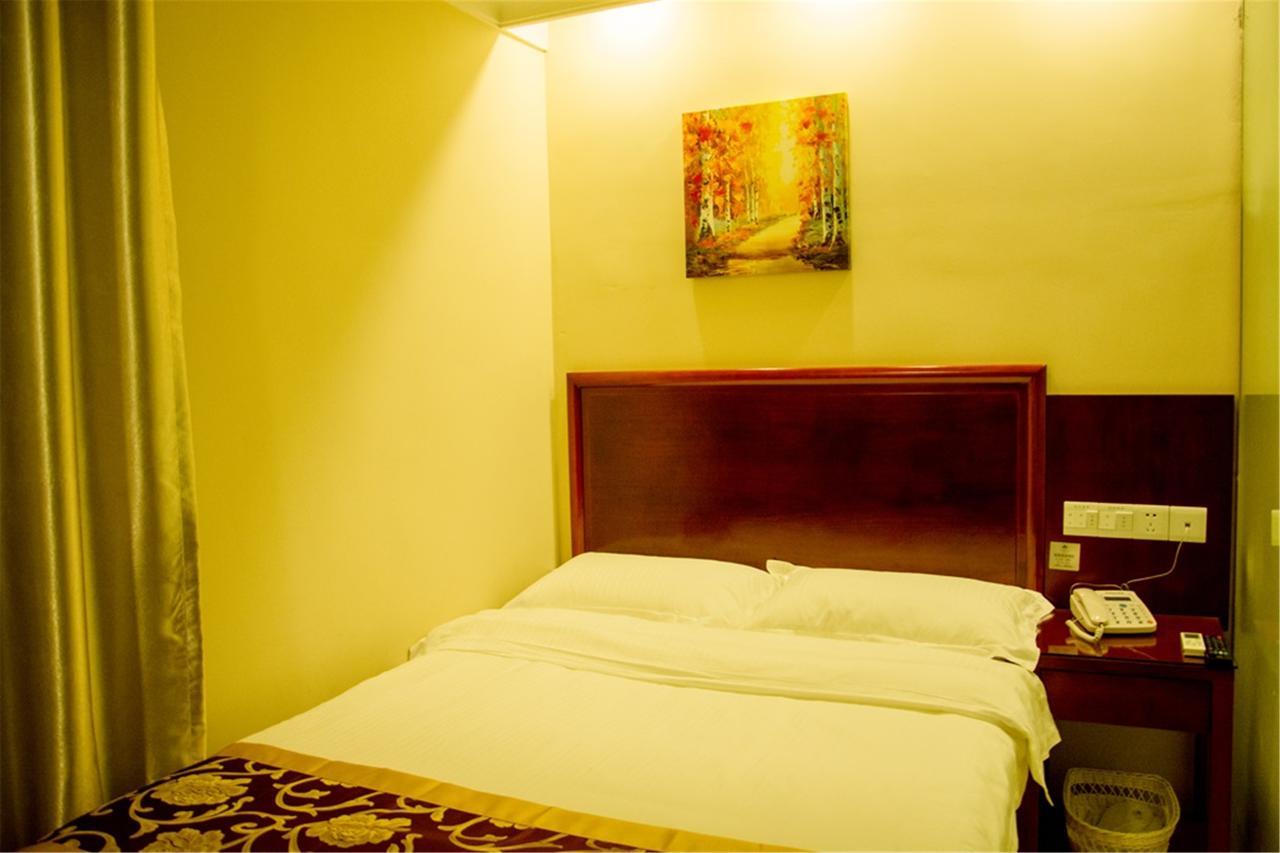 Greentree Alliance Yichang East Yichang Station Hotel Eksteriør bilde