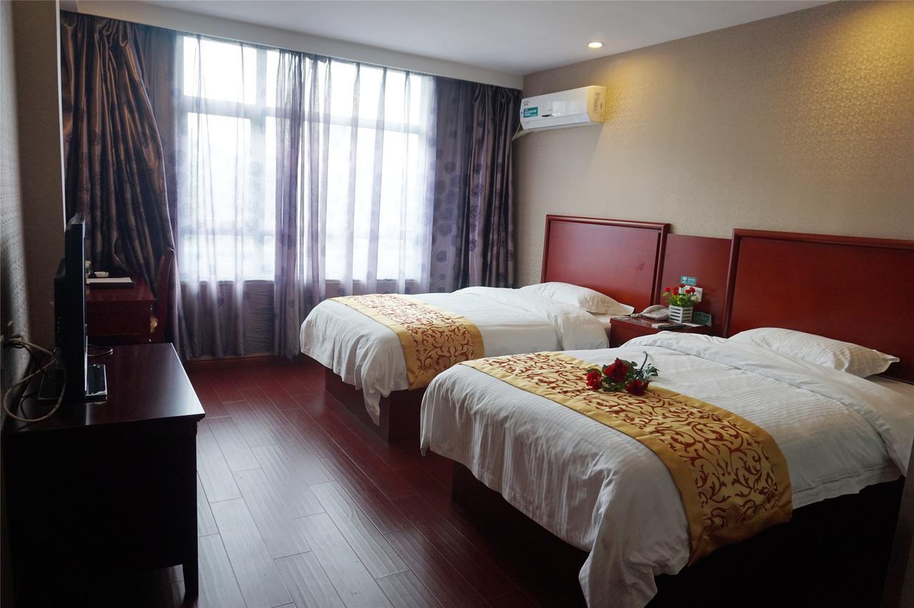 Greentree Alliance Yichang East Yichang Station Hotel Eksteriør bilde